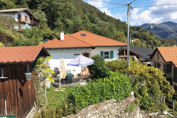 Hauser Am Lago Maggiore