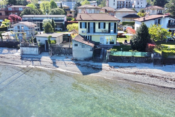 VILLA LAGO