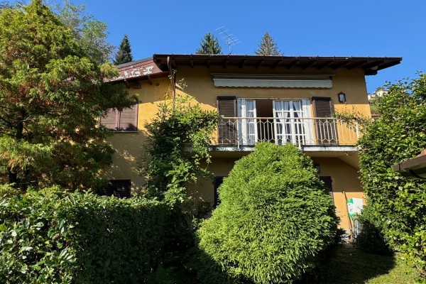 CASA CAMELIA