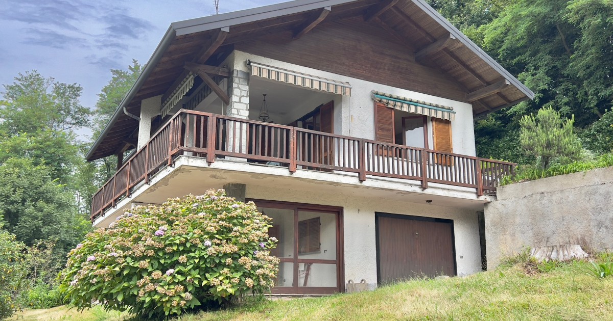 VILLA AGRA
