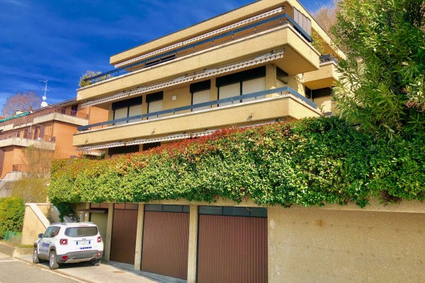 VILLA CAMPIONE D'ITALIA 