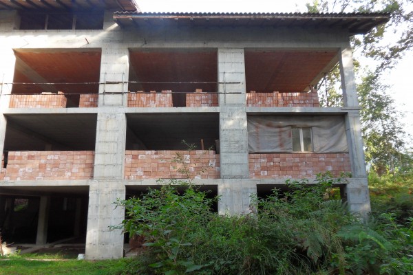 FABBRICATO AL RUSTICO