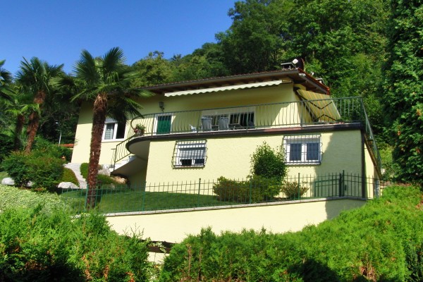 VILLA LIGURNO